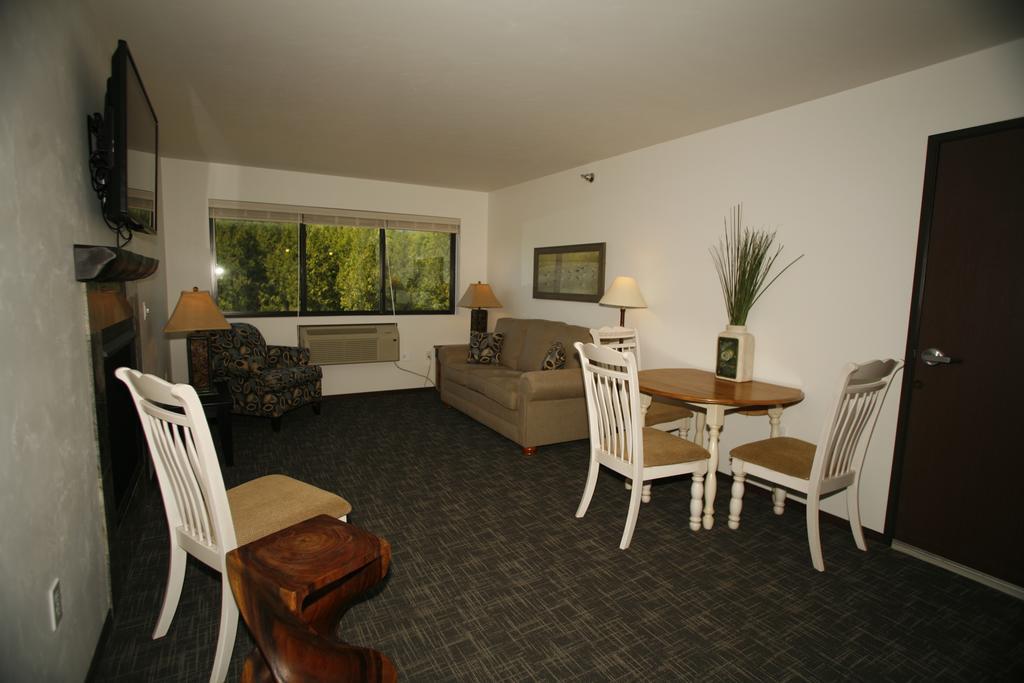 Open Hearth Lodge Sister Bay Exterior foto