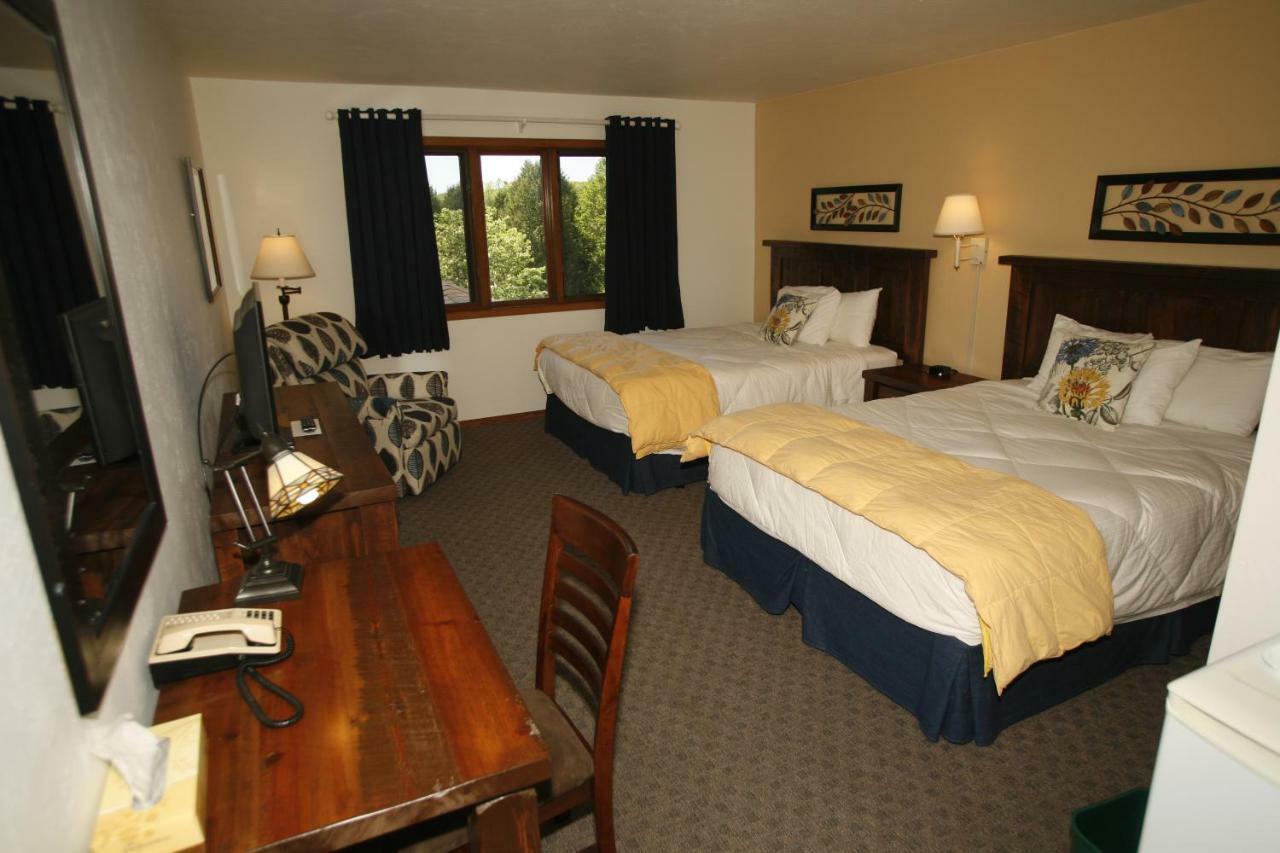 Open Hearth Lodge Sister Bay Exterior foto