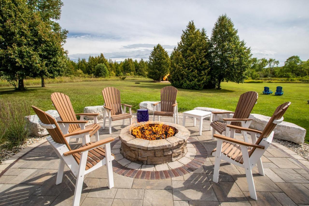 Open Hearth Lodge Sister Bay Exterior foto